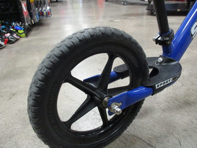 Load image into Gallery viewer, Used Strider Pedal-less 12 Sport Balance Bike
