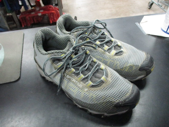 Load image into Gallery viewer, Used La Sportiva Hiking Shoes Size 8.5
