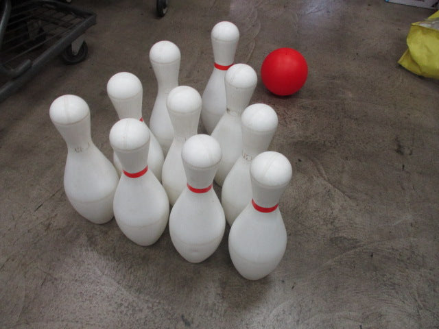 Load image into Gallery viewer, Used Stats Fun XXL 10 Pin Bowling W/ Balls and Carrying Case
