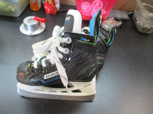 Used Bauer XLP Hockey Skates Size Youth 7