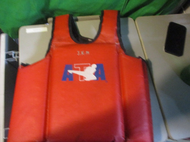 Load image into Gallery viewer, Used ATA Size Large Chest Protector
