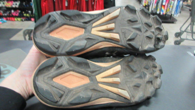 Load image into Gallery viewer, Used Easton Baseball Cleats Size 7
