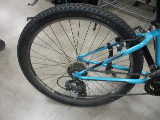 Used Trek 820 26'' 21 Speed Mountain Bike