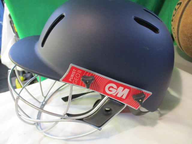 Load image into Gallery viewer, Used GM Purist GEO II Cricket Helmet Size Senior Large
