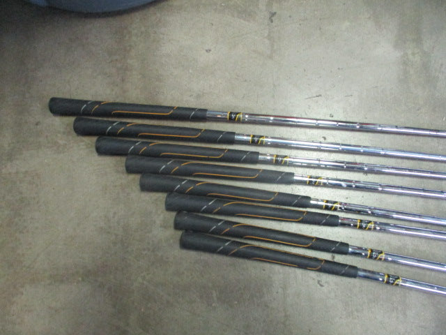 Load image into Gallery viewer, Used Clevland CG Gold MCT Iron Set 3-PW RH steel shaft
