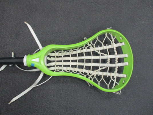 Used Debeer 6000 Womens Lacrosse Stick