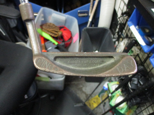 Load image into Gallery viewer, Used Ping Day RH 33&quot; RH Putter 85029
