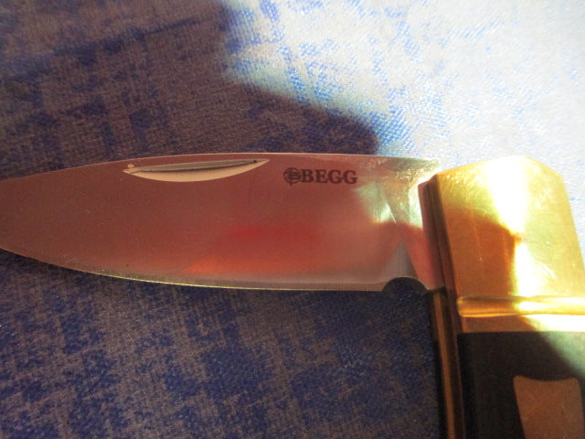 Load image into Gallery viewer, Used Begg BG045 Folding Knife w/ Case
