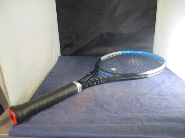 Load image into Gallery viewer, Used Wilson Ultra 100 v3.0 27&quot; Tennis Racquet - small scratches
