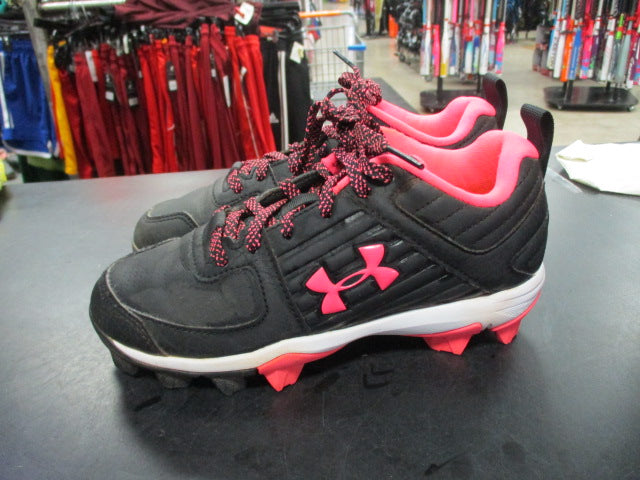 Load image into Gallery viewer, Used Under Armour Leadoff Size Youth 1 Cleats
