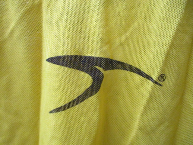 Load image into Gallery viewer, Used Yellow Score Youth Pinnie
