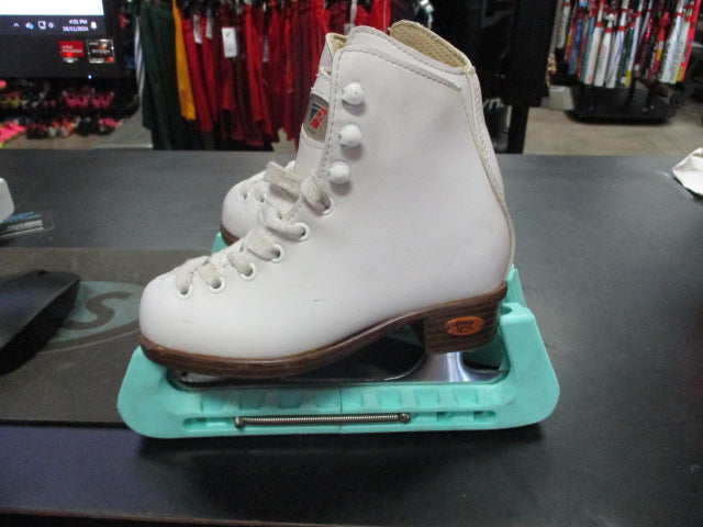 Load image into Gallery viewer, Used Riddell Figure Size 10J Skates With Blade Cover
