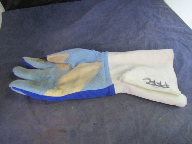 Load image into Gallery viewer, Used Fencing Glove Level 1 Right Hand Size Large
