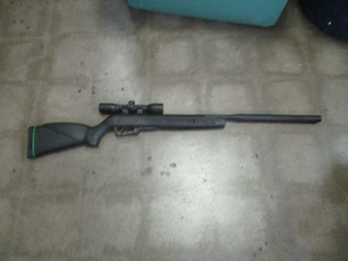 Used Gamo Wildcat Whisper .177 Pellet Rifle Gun w/ Scope