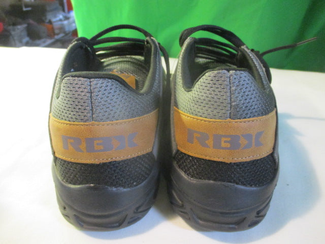 Load image into Gallery viewer, Used Reebok Running / Training Shoes Size 6
