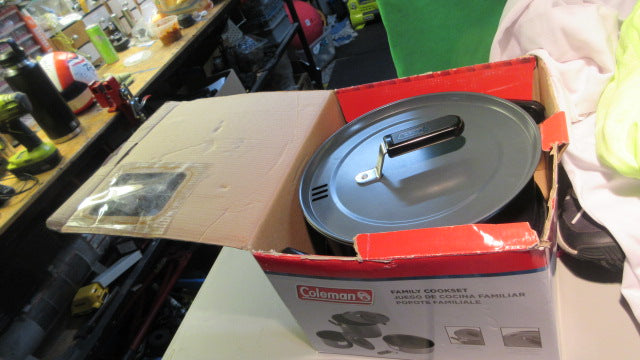 Load image into Gallery viewer, Used Coleman 6-Piece Family Cookset
