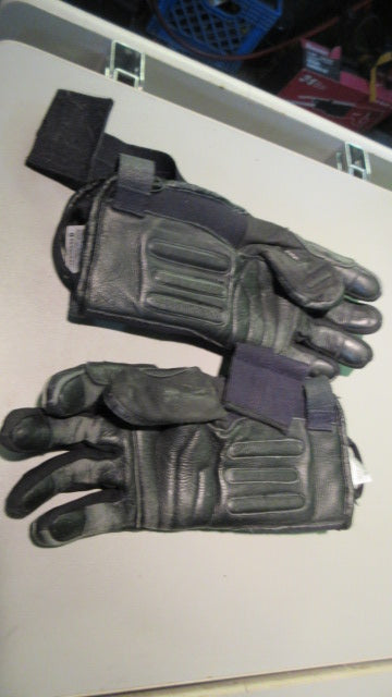 Used Impact Protection Snow Gloves With Wrist Guards Built In Size Large