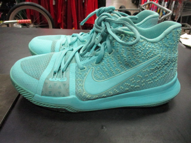 Load image into Gallery viewer, Used Kyrire 3 EP Tiffany Size Youth 6.5 Basketball Shoes
