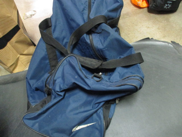 Load image into Gallery viewer, Used Nike Basketball Bag
