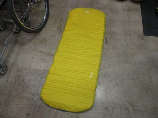 Load image into Gallery viewer, Used Rei Kindercamp Self-Inflating Pad 60&quot; x 20&quot; x 1.5&quot;
