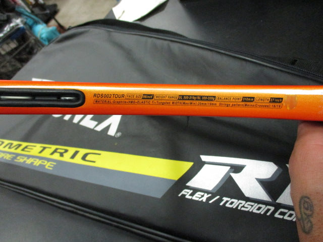 Load image into Gallery viewer, Used Yonex Isometric RDS 002  Tour Tennis Racquet
