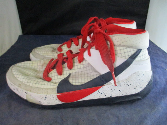 Load image into Gallery viewer, Used Nike KD USA Basketball Shoes Size 8
