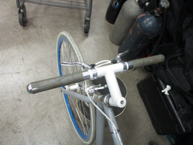 Load image into Gallery viewer, Used Specialized Globe Fixie Bicycle
