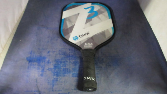 Used ONIX Pickleball Paddle (Damage On Corner)