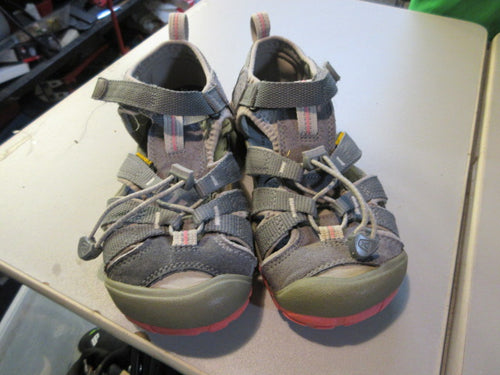 Used Keen Washable Hiking Sandals Size 2