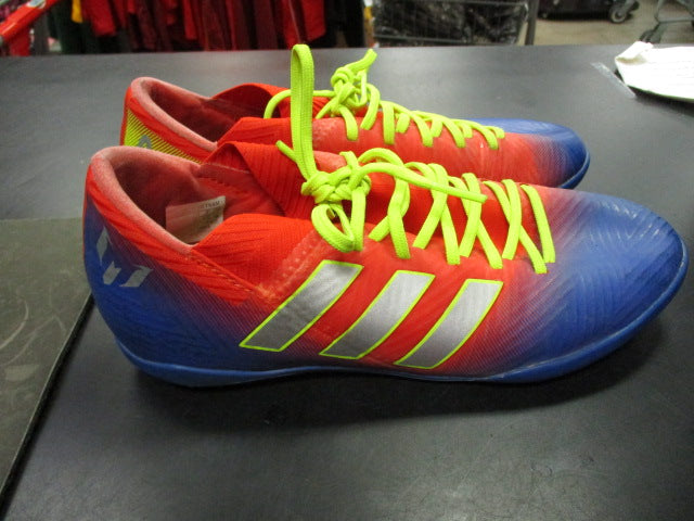 Load image into Gallery viewer, Used Adidas Messi Size 4.5 Turf Cleats
