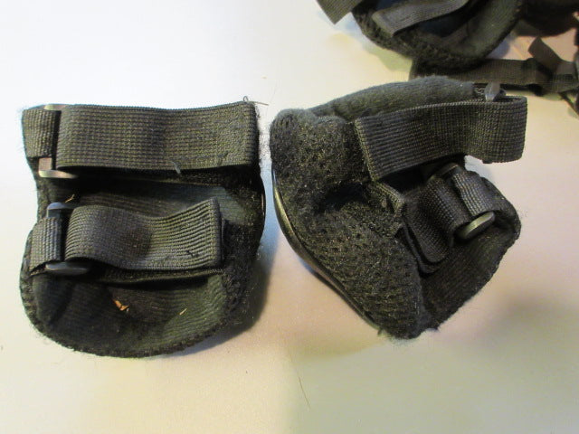 Load image into Gallery viewer, Used Skating Elbow Pads
