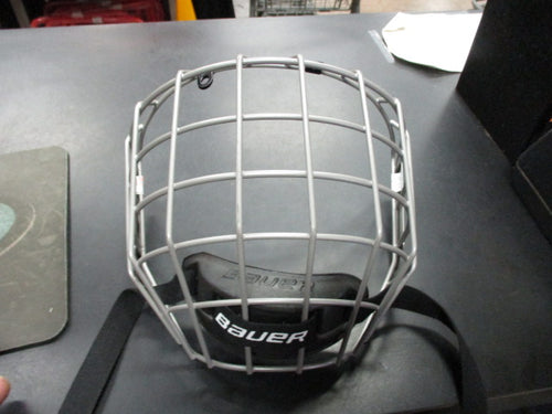 Used Bauer Hockey Size Med Helmet Mask