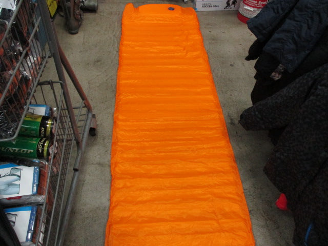 Load image into Gallery viewer, Used ALPS Mountaineering Sleeping Pad With Pillow
