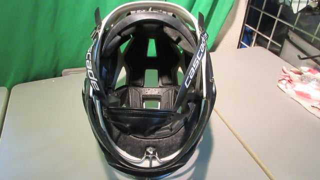 Load image into Gallery viewer, Used Cascade Adjustable Lacrosse Helmet
