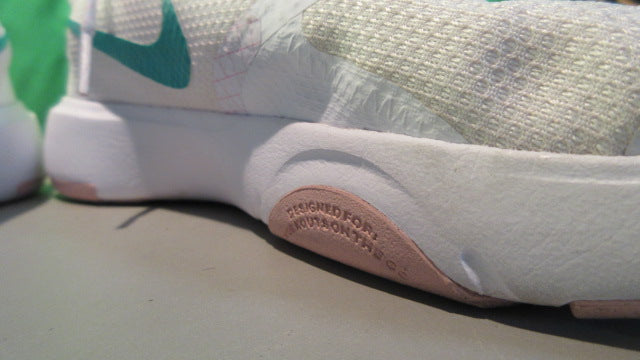 Load image into Gallery viewer, Used Nike City Rep TR Womens 8.5 Shoes
