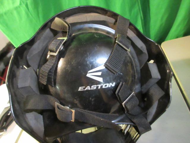 Load image into Gallery viewer, Used Easton Black Magic Catcher&#39;s Helmet Size 6 1/8 - 7 1/4&quot;
