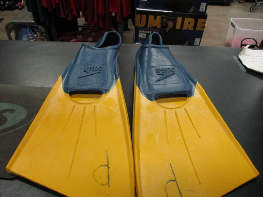 Used Speedo Fins Size Small 5