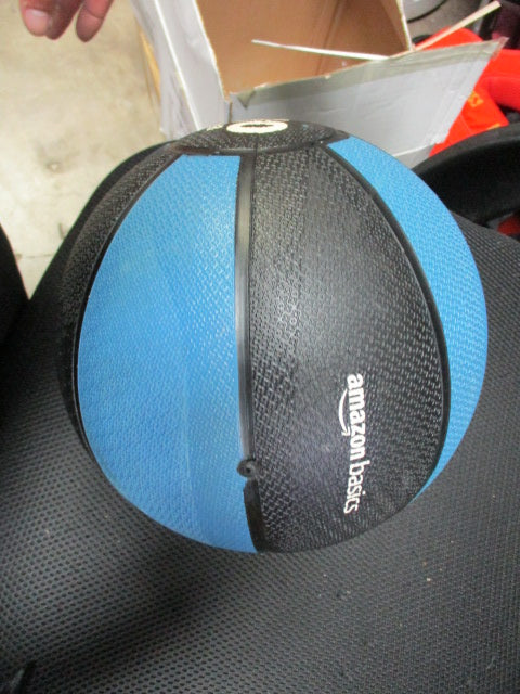 Used Amazon Basics 10LB Medicine Ball