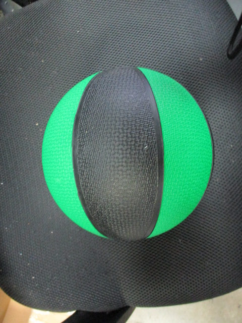 Used Amazon Basics 4Lb Medicine Ball