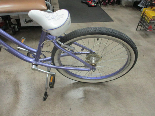 Used Giant Gloss 24" 7-Speed Cruiser