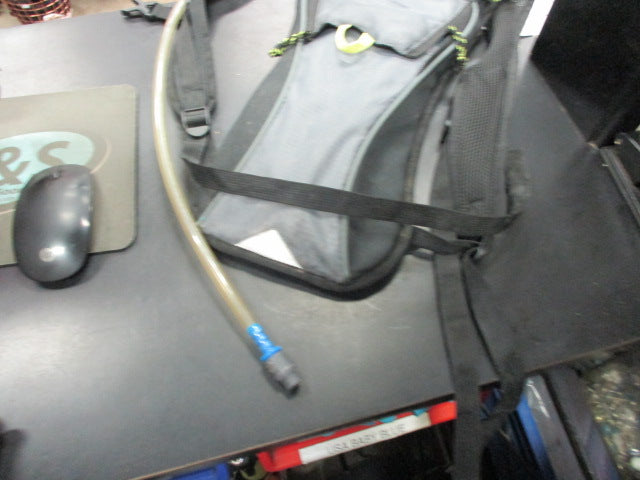 Load image into Gallery viewer, Used Ozark Trail Hydration Pack W/ Bladder - Needs Mouthpiece
