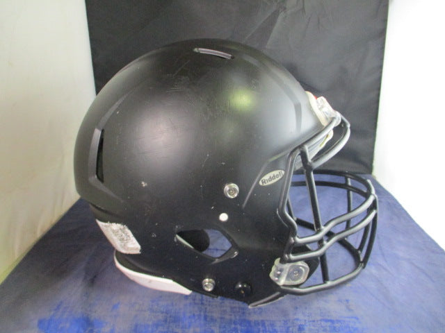 Load image into Gallery viewer, Used Riddell 2020 Speed icon Football Helmet Adult Size Medium
