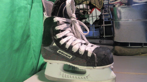 Used Bauer Supreme 3000 Youth Hockey Skates