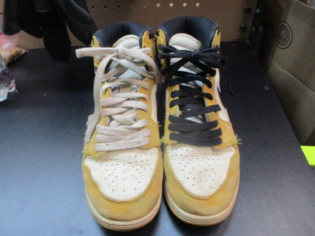 Load image into Gallery viewer, Used Air Jordan 1 Retro High OG Rookie Of The Year Size 7 - RARE
