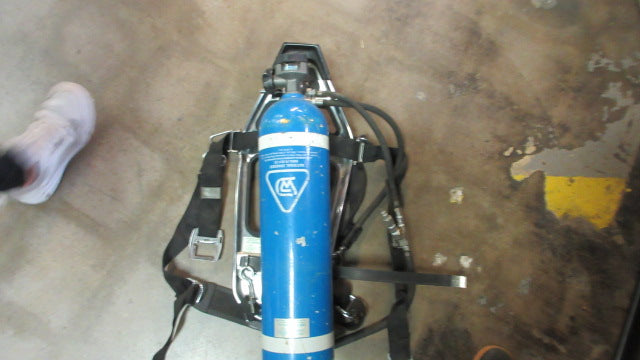 Load image into Gallery viewer, Used Drager PA 80 45 Self Contained Breathing Apparatus Mask Not Included
