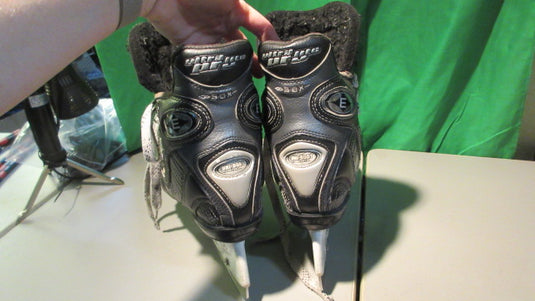 Used Easton Ultra Pro Lite Hockey Skates Size 3.5