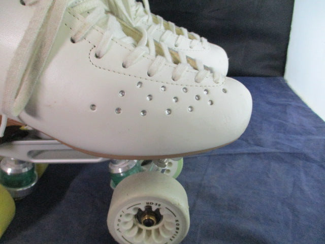 Load image into Gallery viewer, Used Edea Eco Rhinestone Quad Roller Skates Women&#39;s Size 8 Made in Italy
