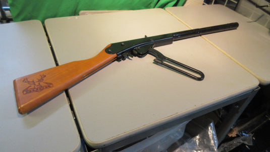 Used Daisy Buck 105 Rifle BB Gun