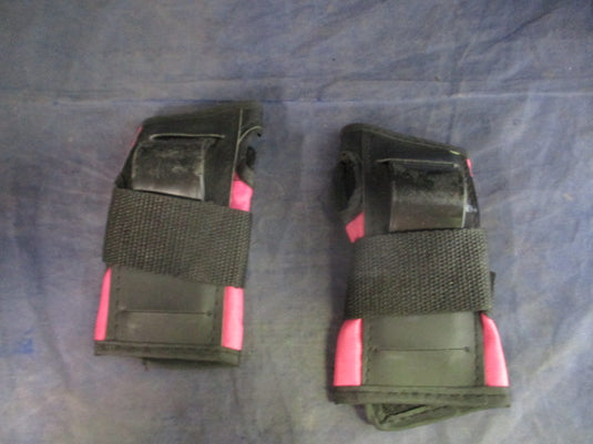 Used Wipeout Wrist Pads Youth Size Medium