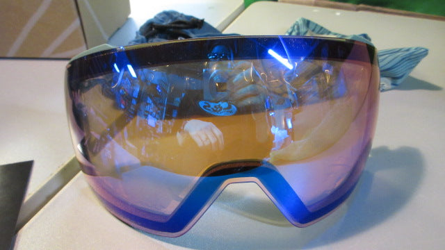 Load image into Gallery viewer, Smith I/O Mag Snow Goggles Color: AC Bobby Brown
